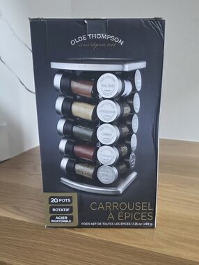 Olde Thompson Stainless Steel 20-Pot Spice Carousel - Black & Silver